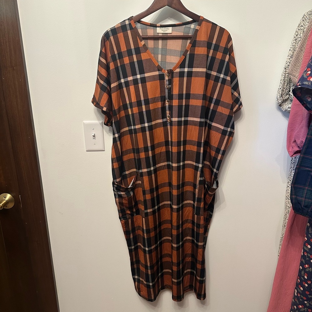 Dwell and Slumber Cocoon Caftan House Dress – Fall Plaid